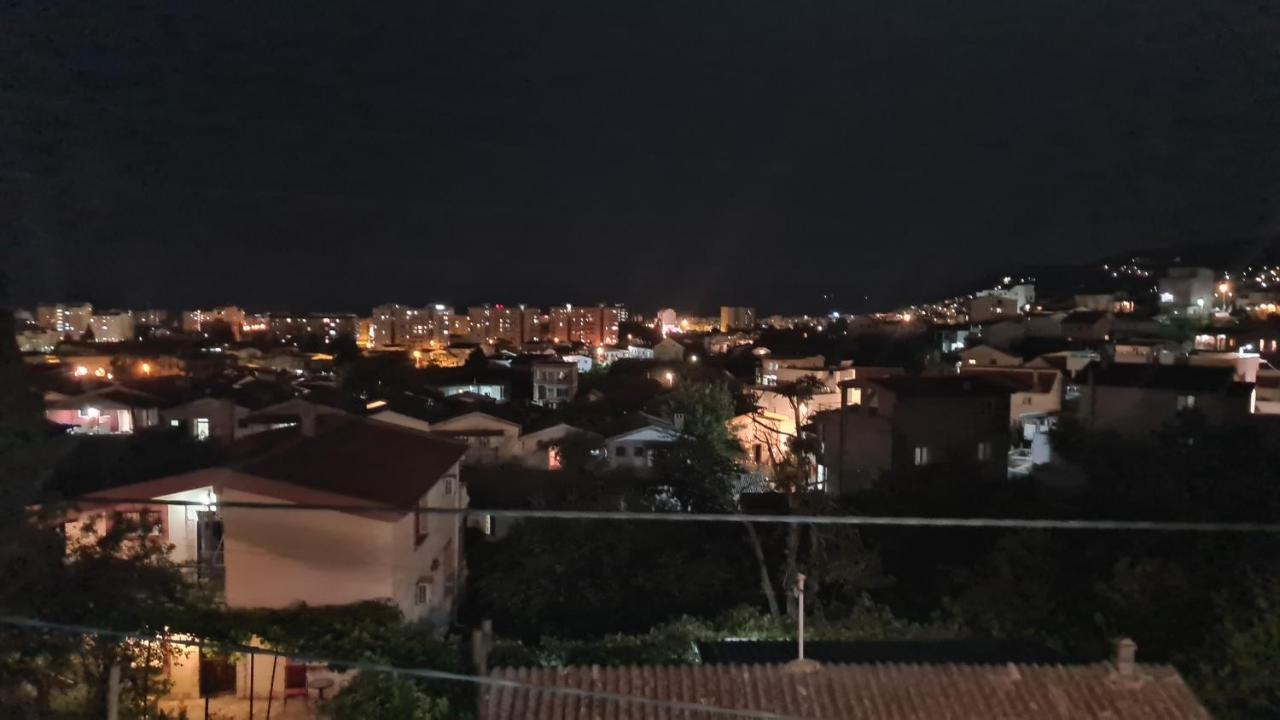 Family Apartment-Dilorena Bar Ngoại thất bức ảnh