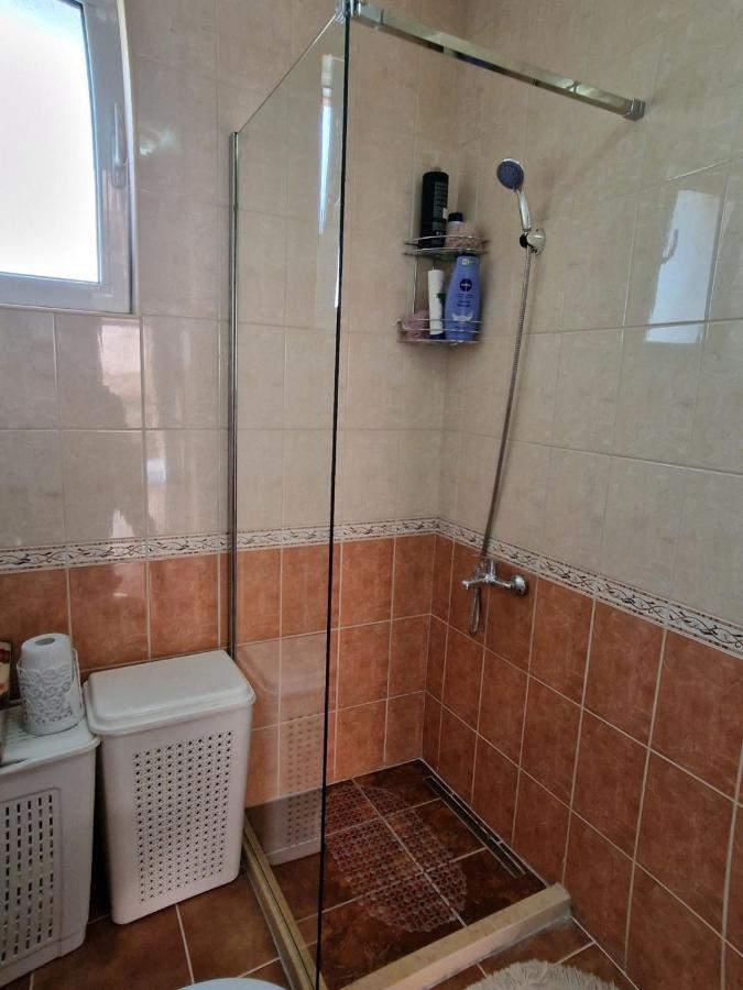 Family Apartment-Dilorena Bar Ngoại thất bức ảnh