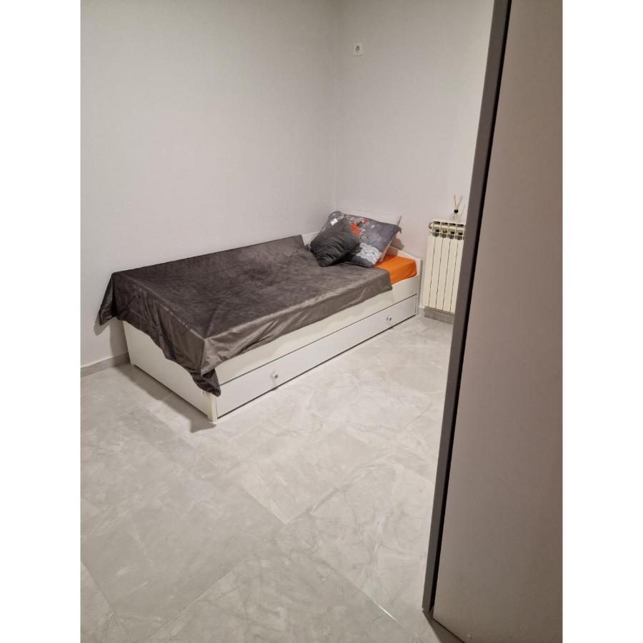 Family Apartment-Dilorena Bar Ngoại thất bức ảnh