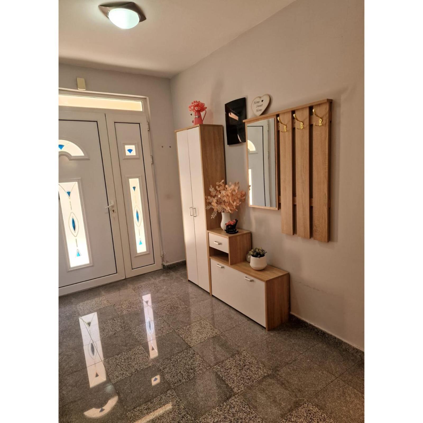 Family Apartment-Dilorena Bar Ngoại thất bức ảnh