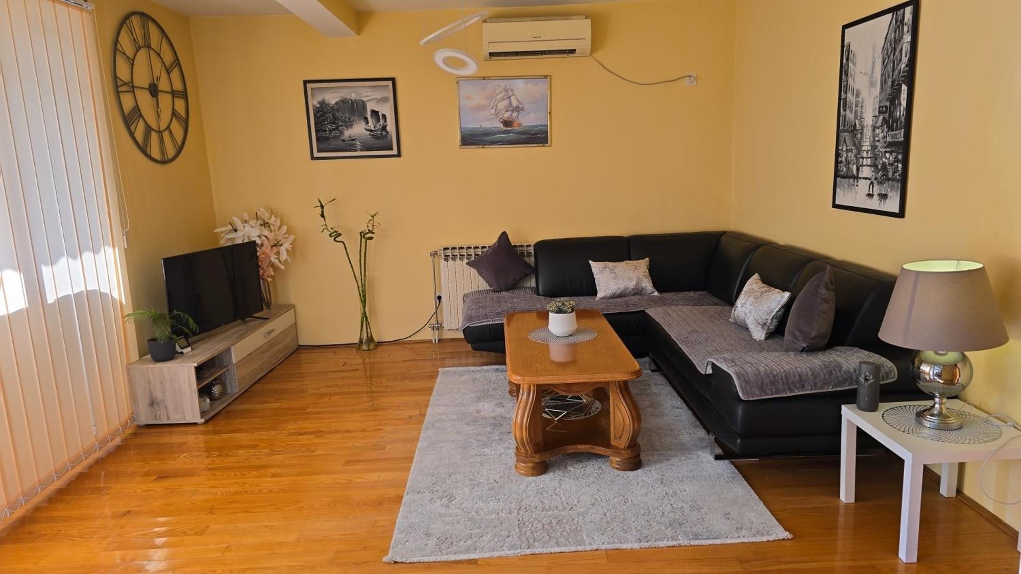 Family Apartment-Dilorena Bar Ngoại thất bức ảnh