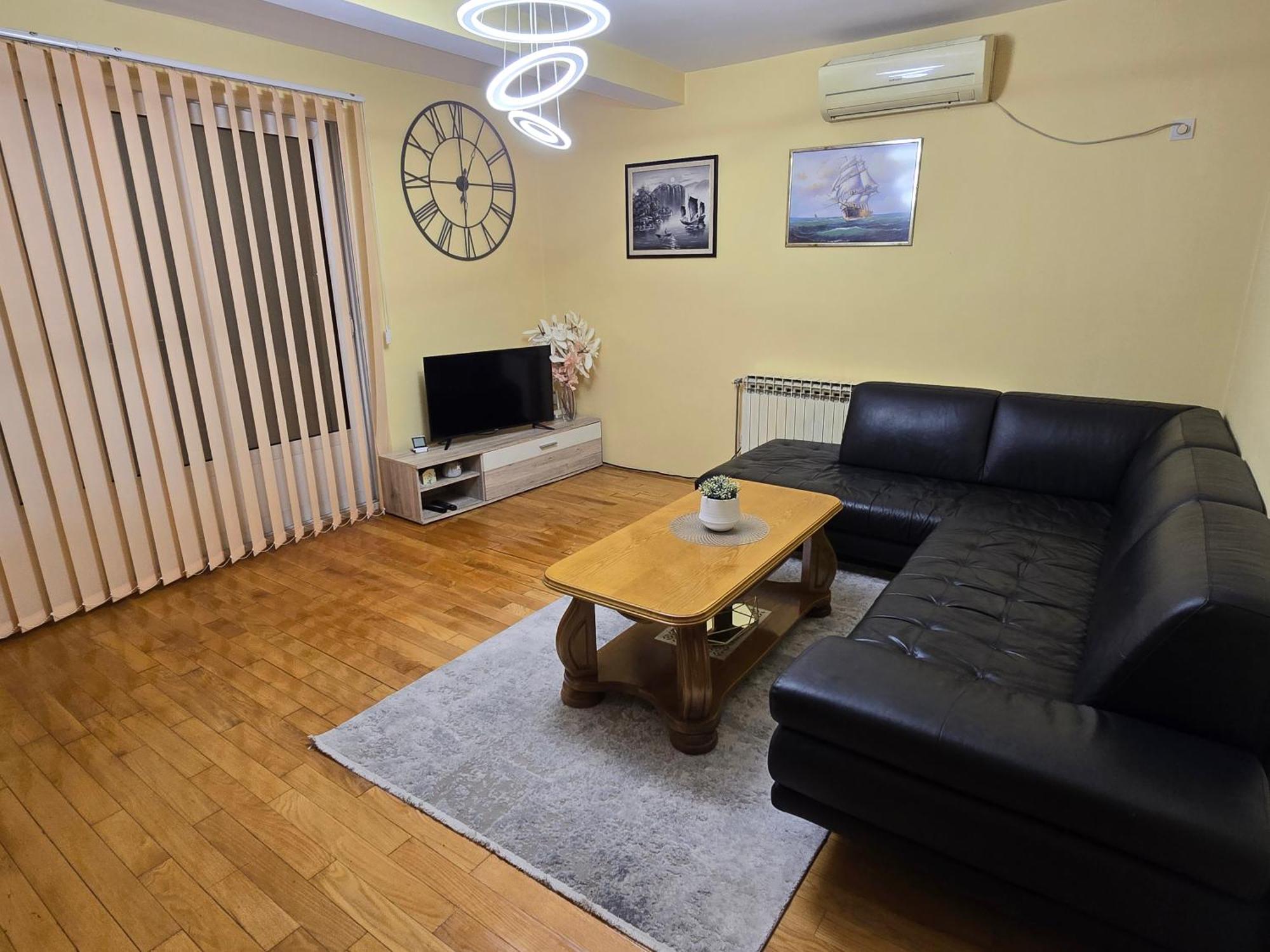 Family Apartment-Dilorena Bar Ngoại thất bức ảnh